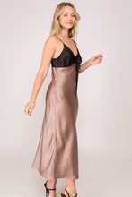 Load image into Gallery viewer, Two-toned Satin Dress