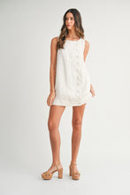 Load image into Gallery viewer, Linen Scallop Button Detail Dress