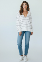 Load image into Gallery viewer, Ivory/Navy Dotted Line Collar V-Neck Sweater